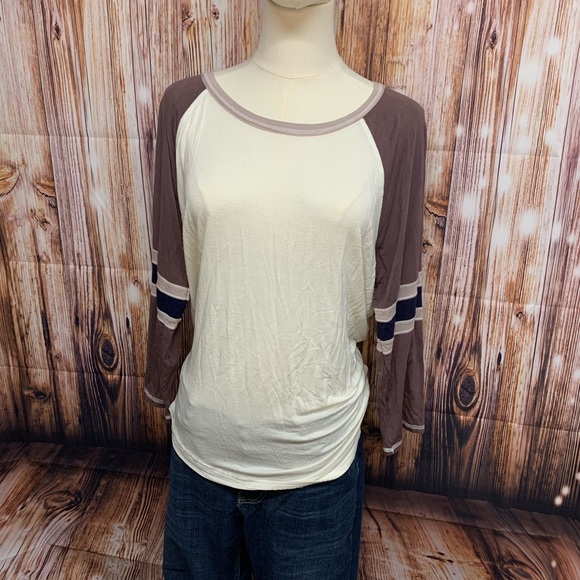 Women's Cream and Brown Raglan Top - Picture 1 of 2